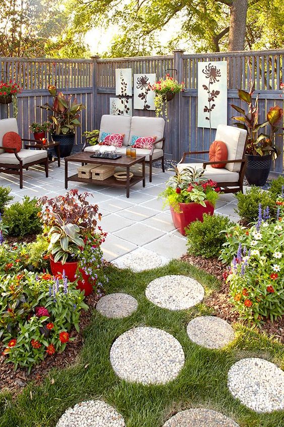 cheap simple front yard landscaping ideas with a patio