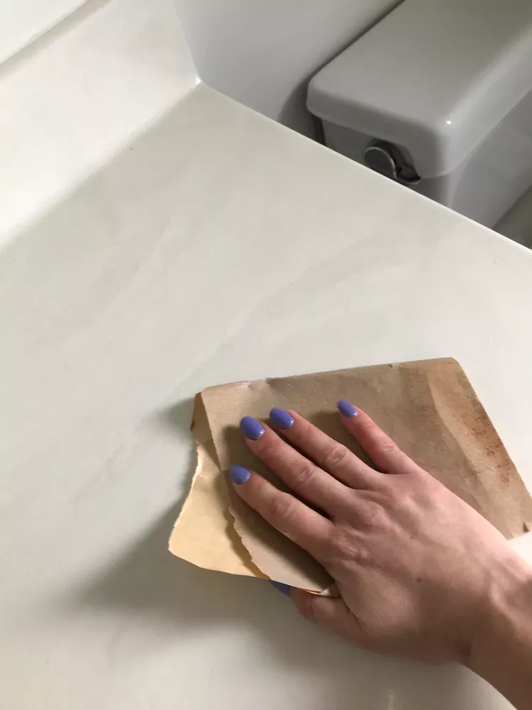 how to paint a bathroom countertop- sanding