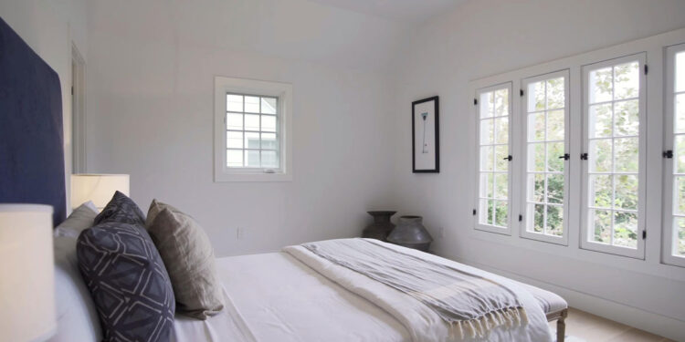 standard bedroom window size